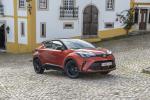 Toyota C-HR Hybrid 2019 года (WW)